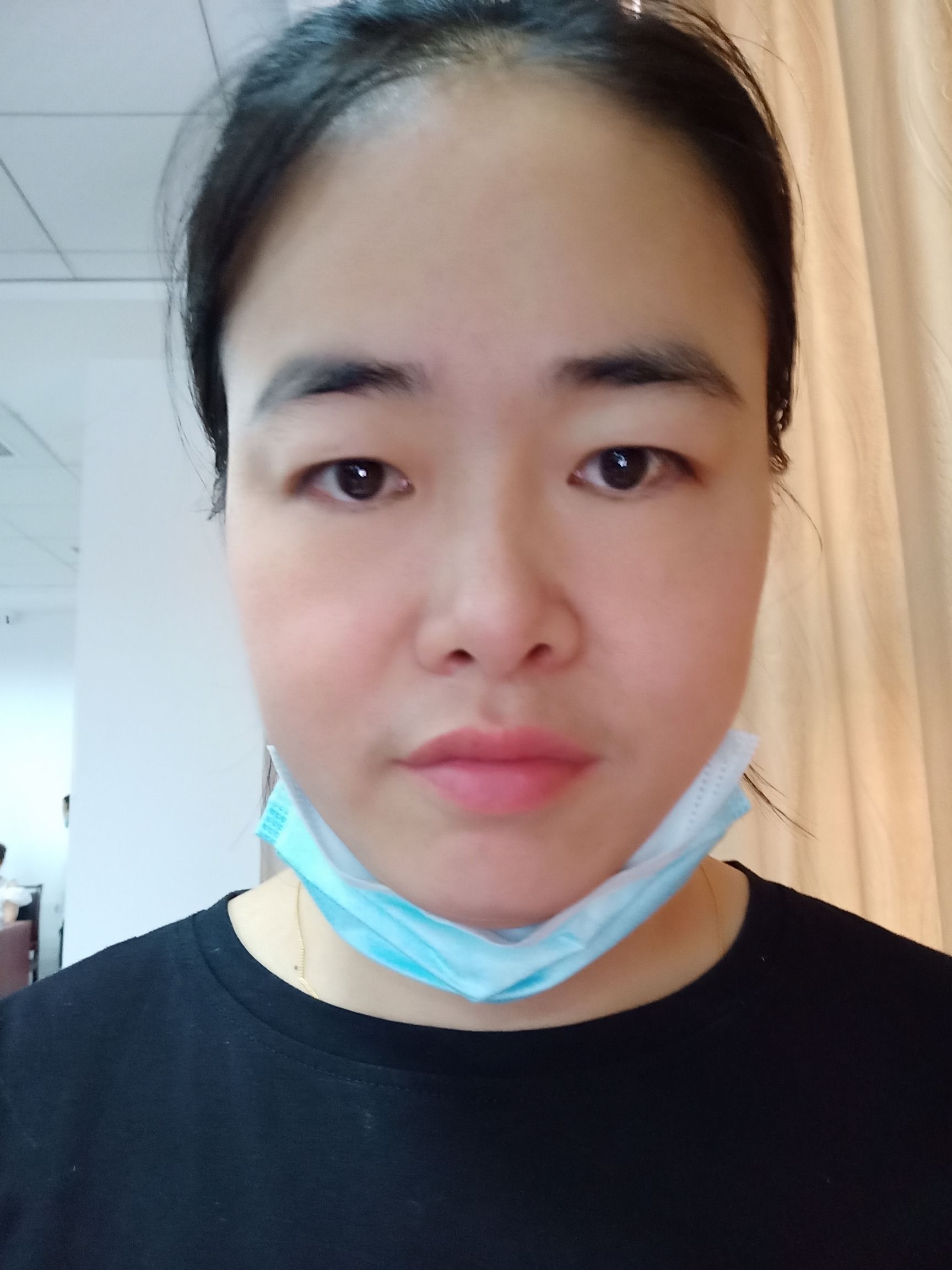 柳小芳头像