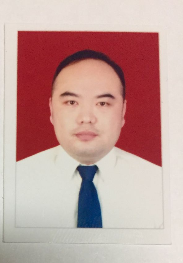 解旭鹏头像