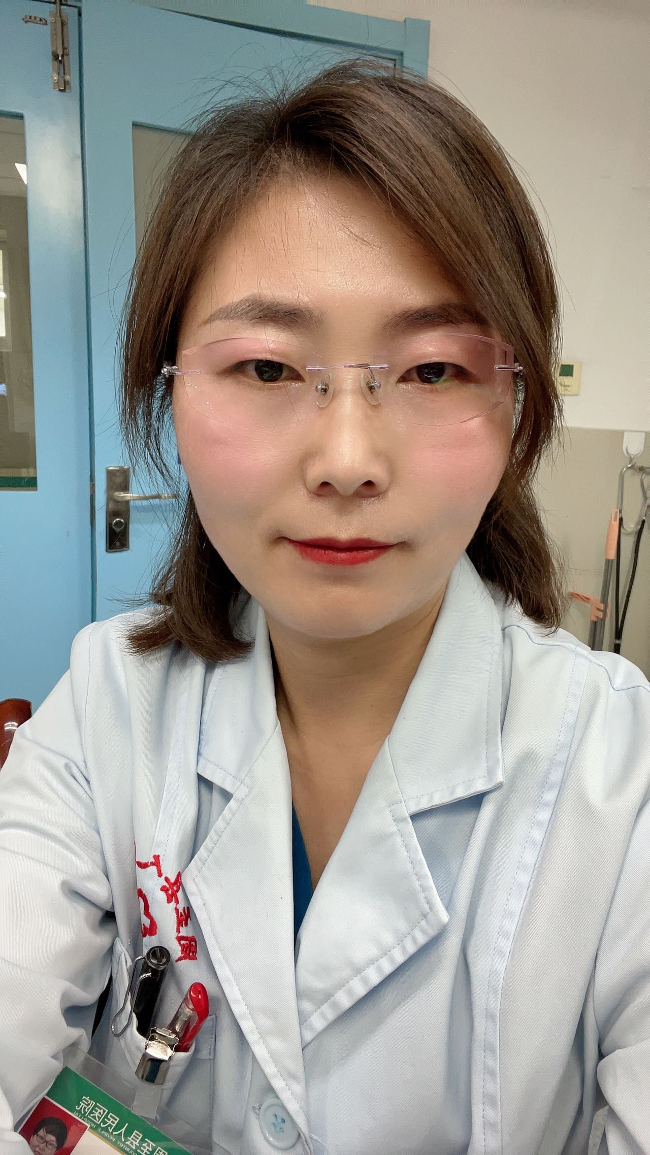 梁溶晏头像
