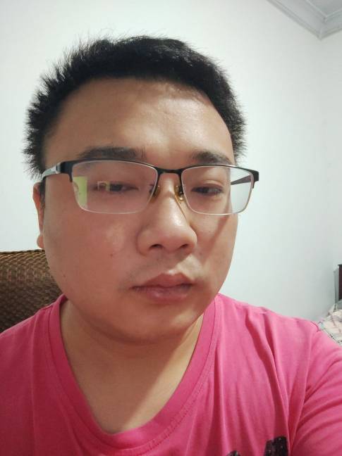 胡一勇头像