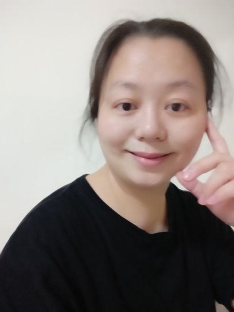 张晴头像