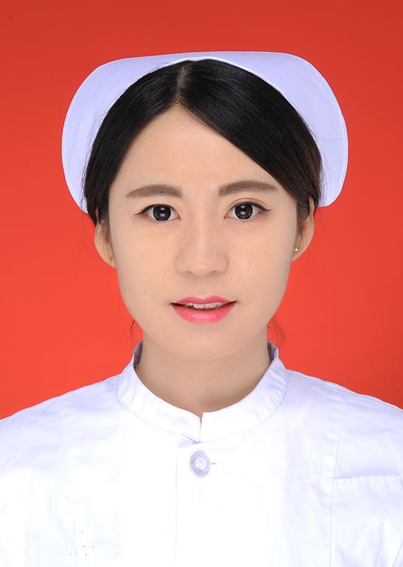 顾雪头像