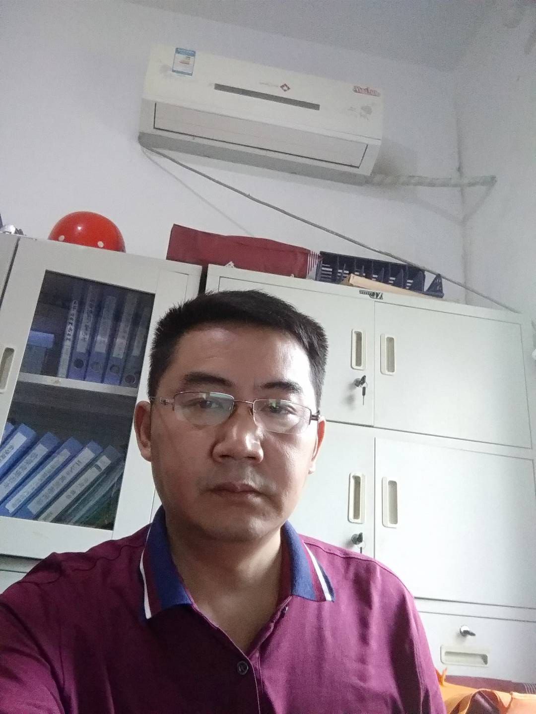 罗柏林头像