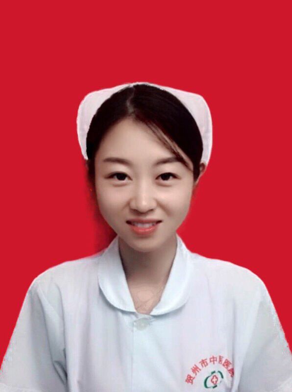 周翼头像