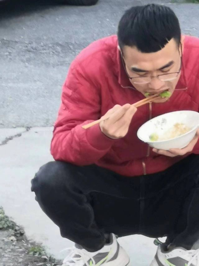 李浪头像