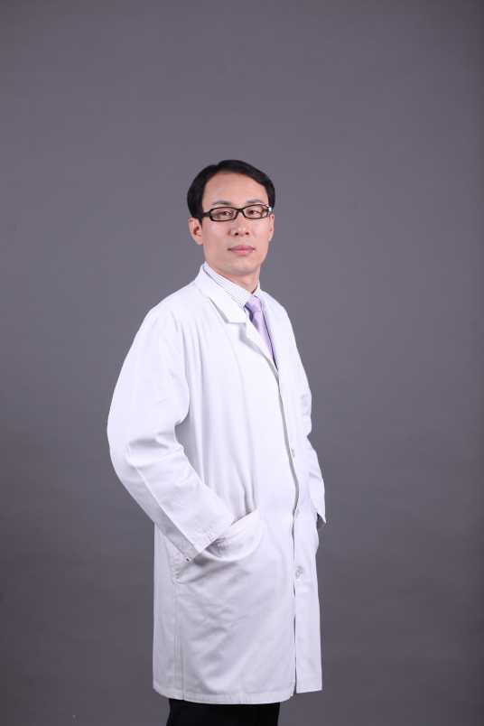 李志强头像