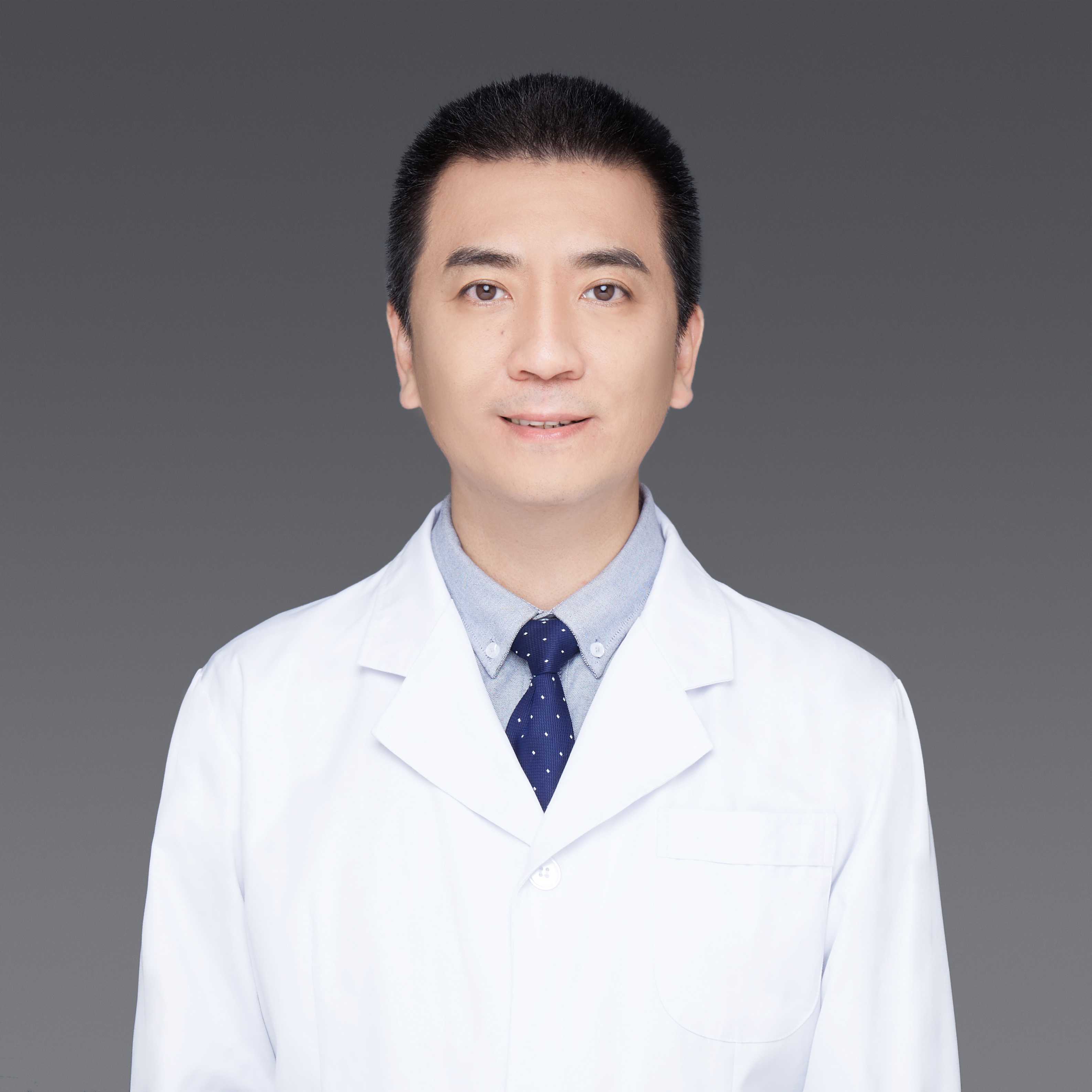 李昂头像