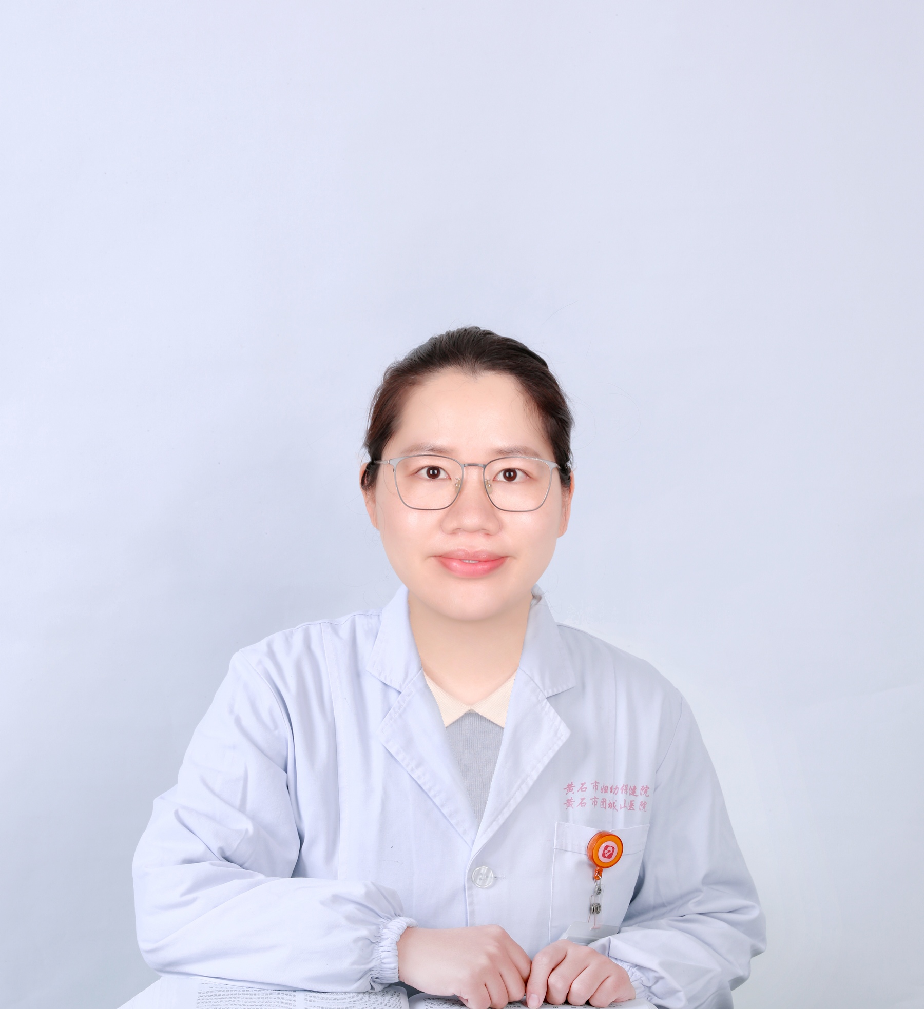 毛丽彬头像