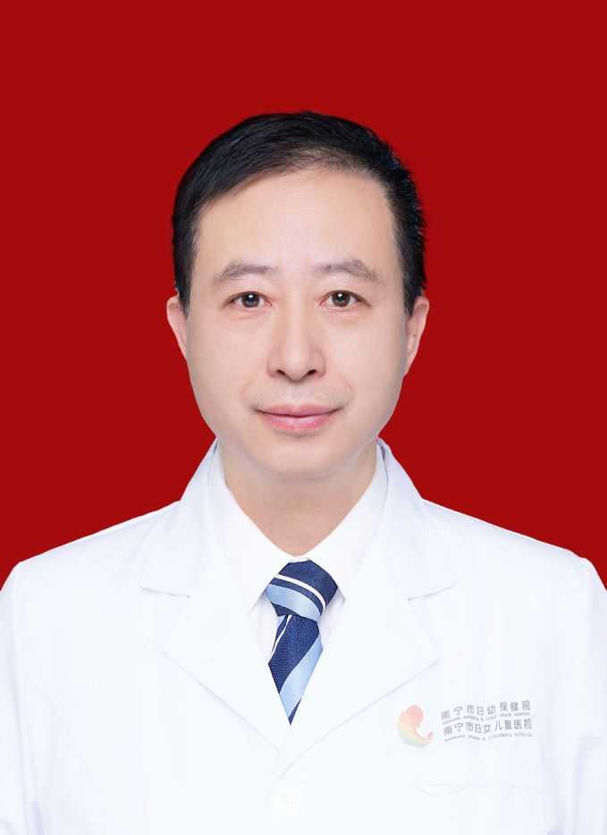 张龙城头像