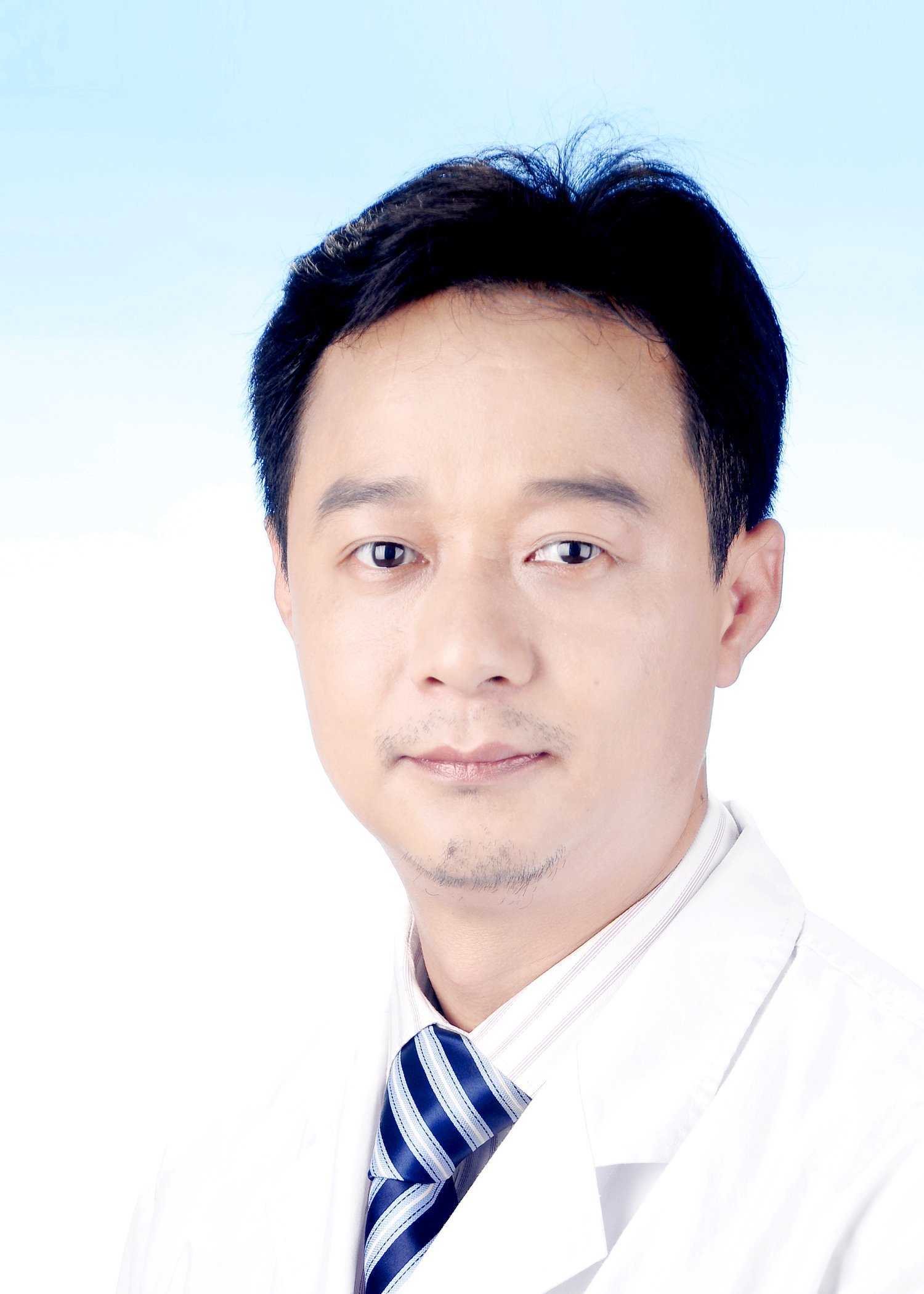 罗翔头像
