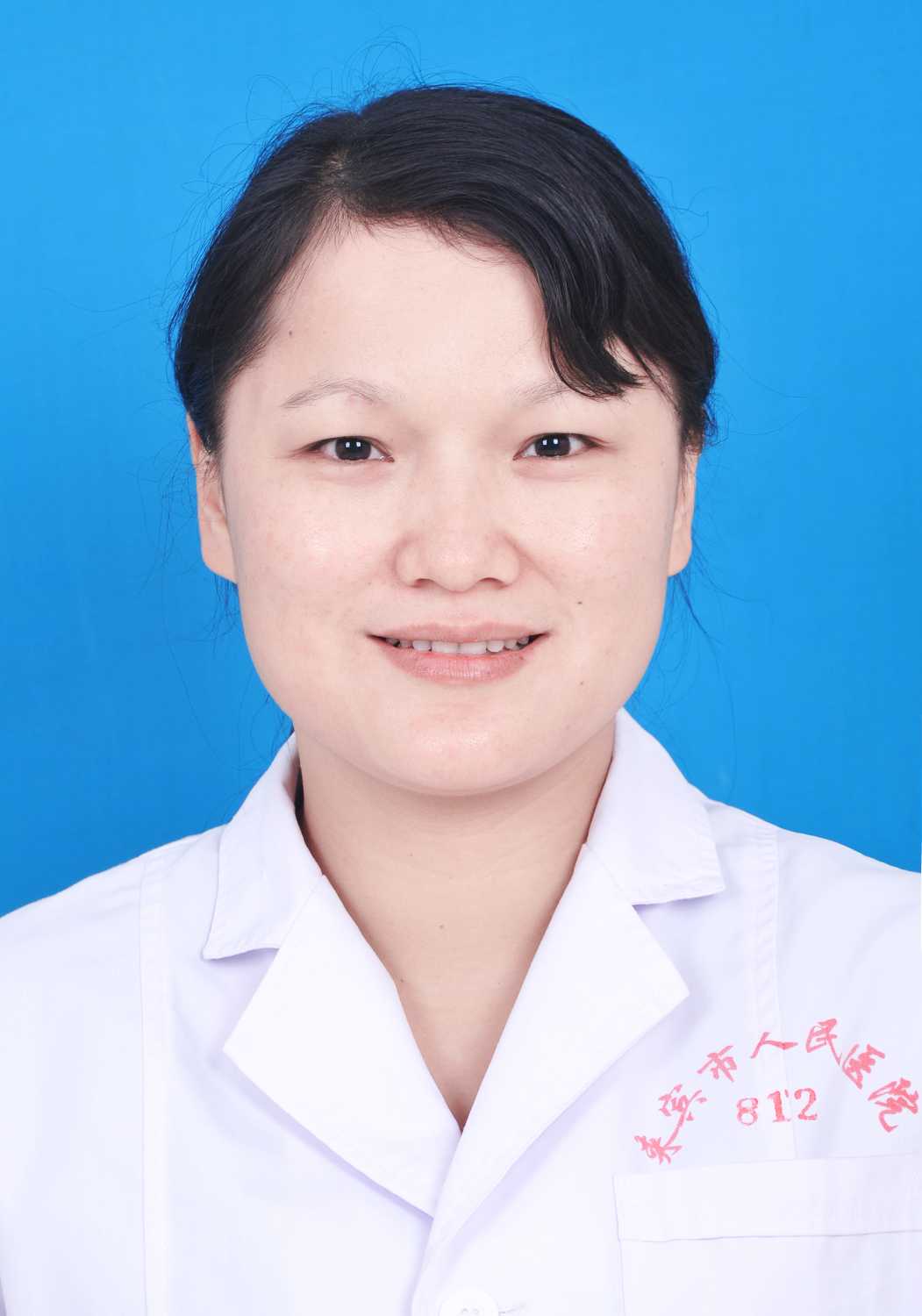 李英荃头像