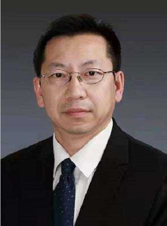丁中伟头像