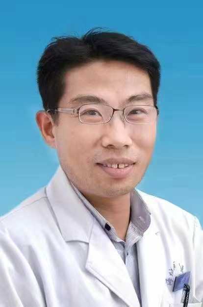 张万隆  头像