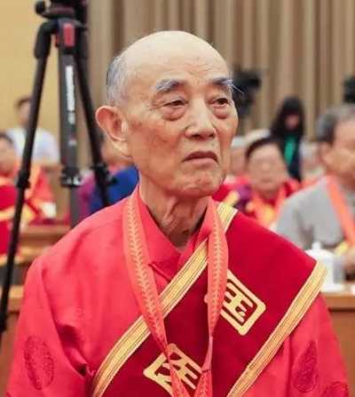 李业甫头像