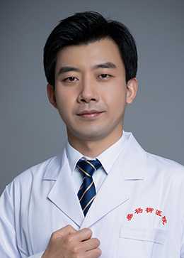 张楠头像