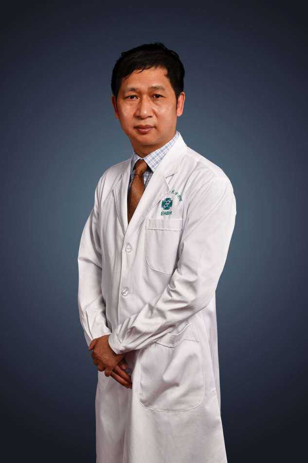 孙保木头像