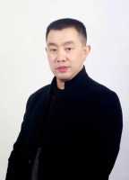 黄美州头像