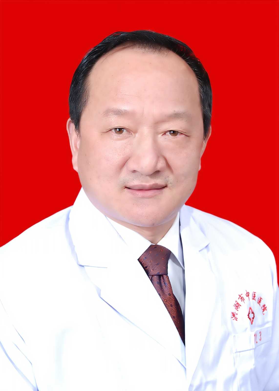 周祖山头像